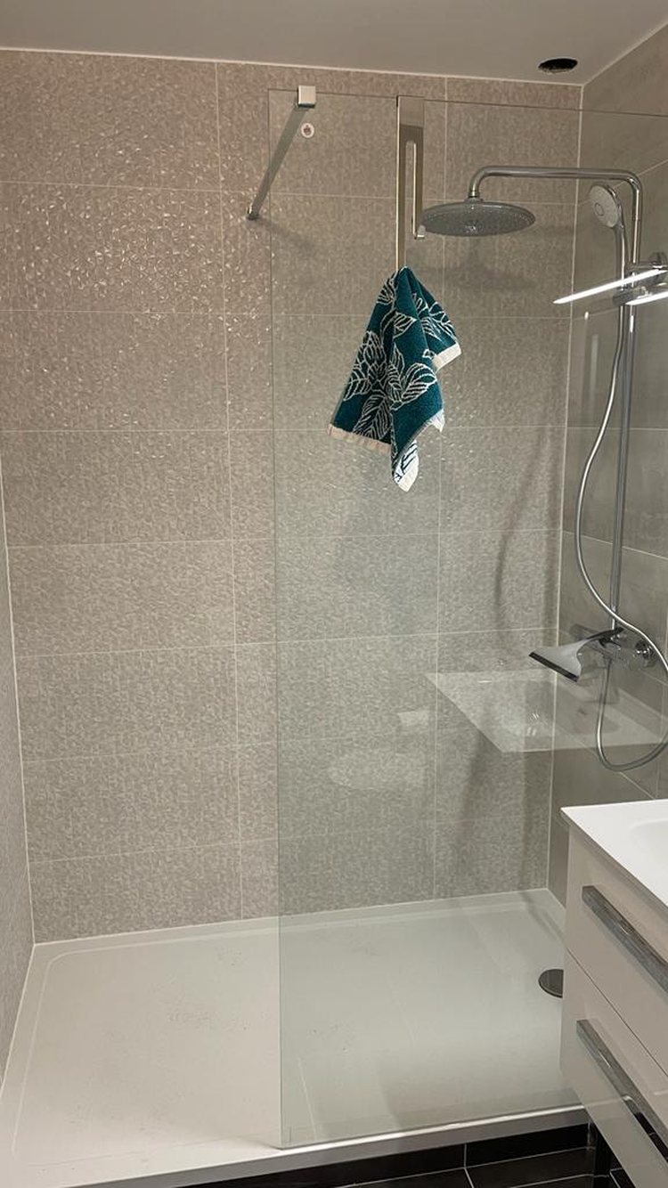 Salle de bain réalisée par Entreprise AÏNA à Gagny 93