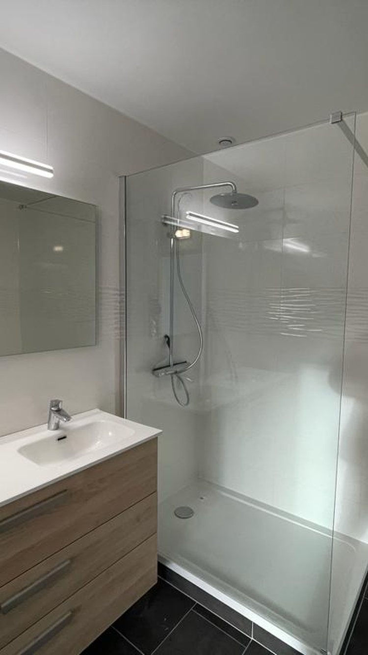 Salle de bain réalisée par Entreprise AÏNA à Gagny 93