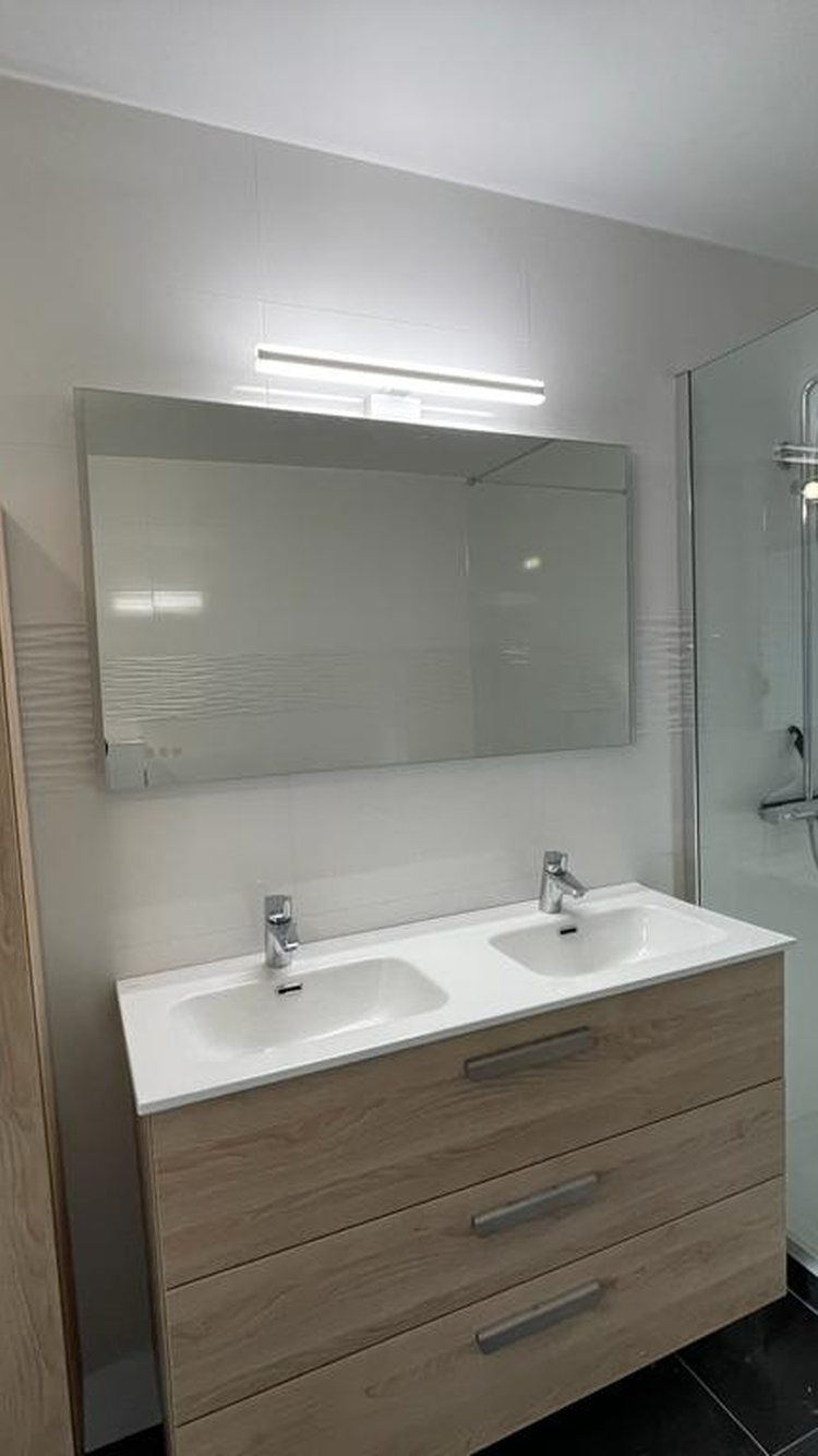 Salle de bain réalisée par Entreprise AÏNA à Gagny 93