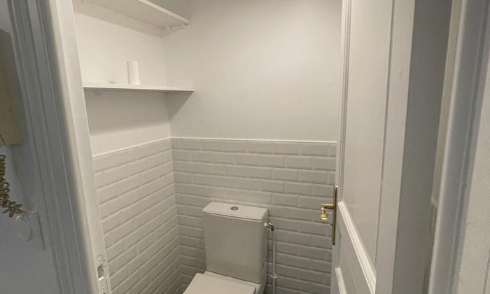 WC et carrelage de salle de bain rénovés à Gagny 93