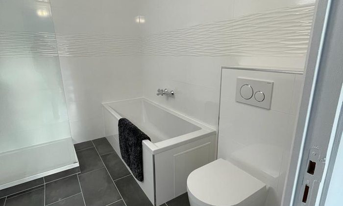 Création de salle de bain avant pose des équipements
